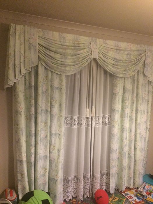 Cortinados com sanefa