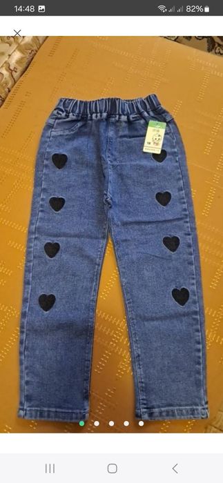 Джинси на дівчінку