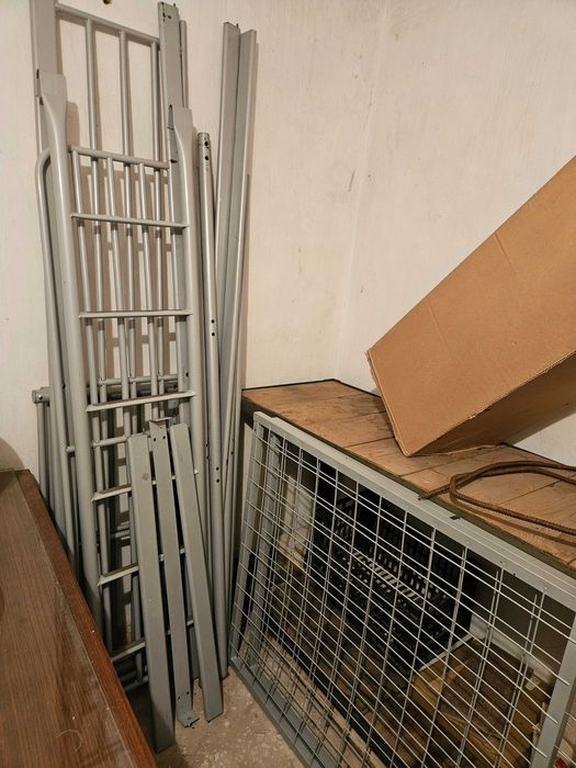 Łóżko na antresoli srebrne metalowe 90x200cm SVARTA (IKEA) + materac