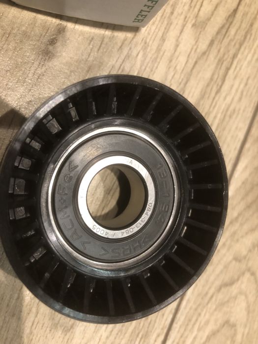 Натяжний ролик генератора Renault