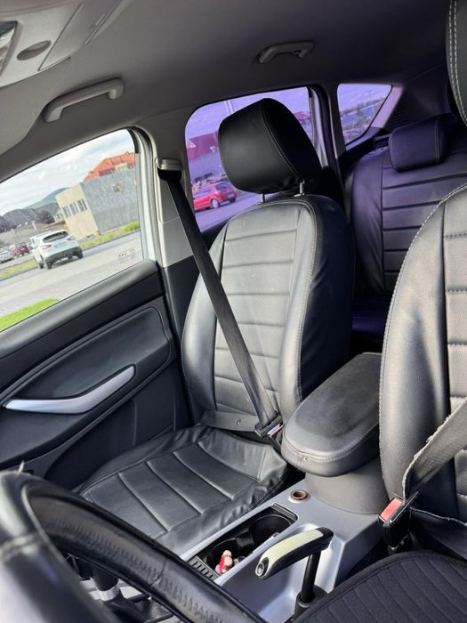 Продається чудовий позашляховик