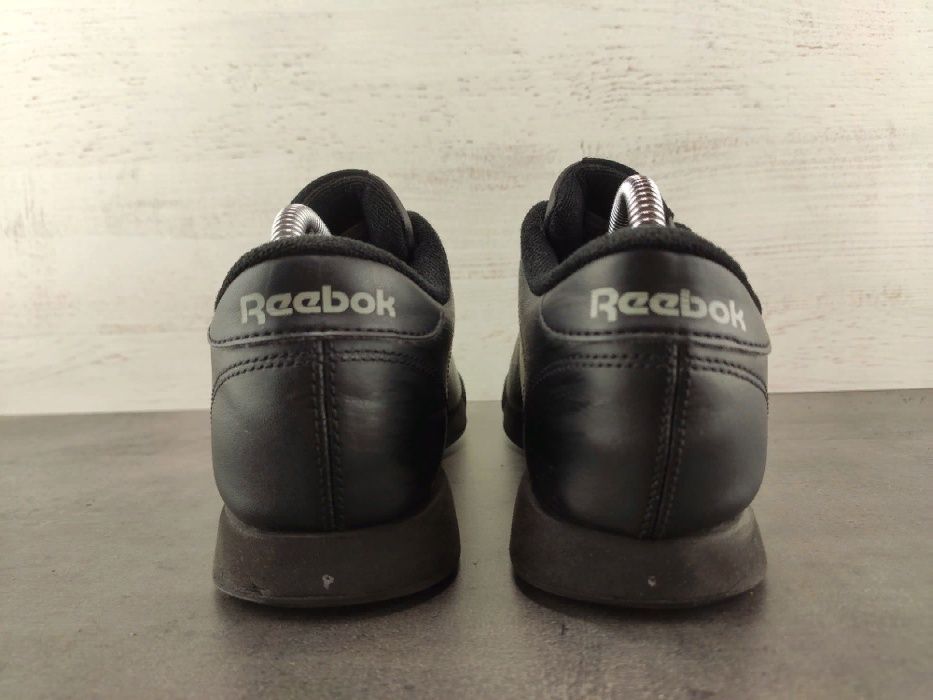 Кроссовки Reebok Classic. Кожа. Размер 38