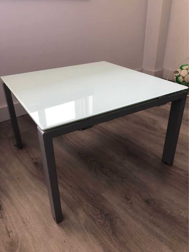 Mesa de apoio/centro (inox e vidro) 0,6 x 0,6