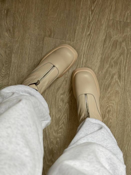 шкіряні ботінки , сапоги , чоботи the row