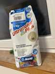 Fuga Mapei Ultracolor Plus 2kg – kolor 188 Ciasteczko