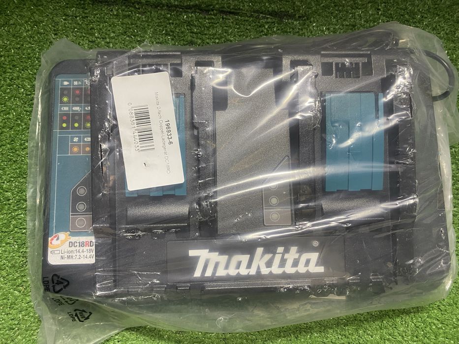 Зарядний пристрій Makita DC18RD оригінал макіта