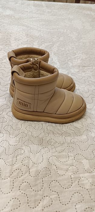 Зимове дитяче взуття