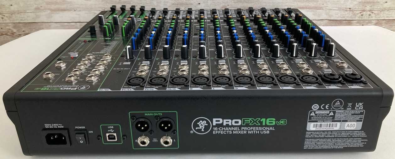 Mikser mixer Mackie pro fx v3