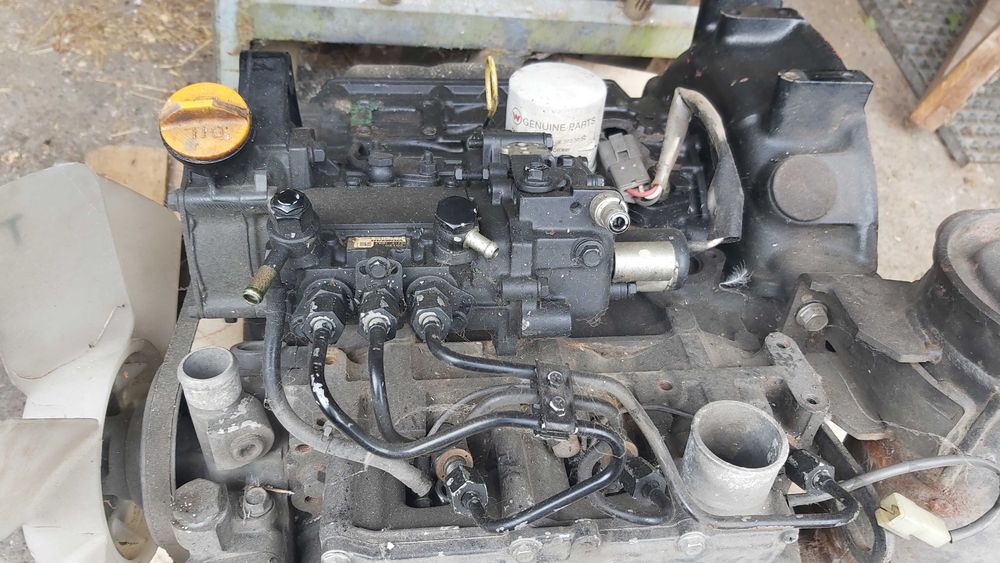 Silnik Yanmar 3TNV76