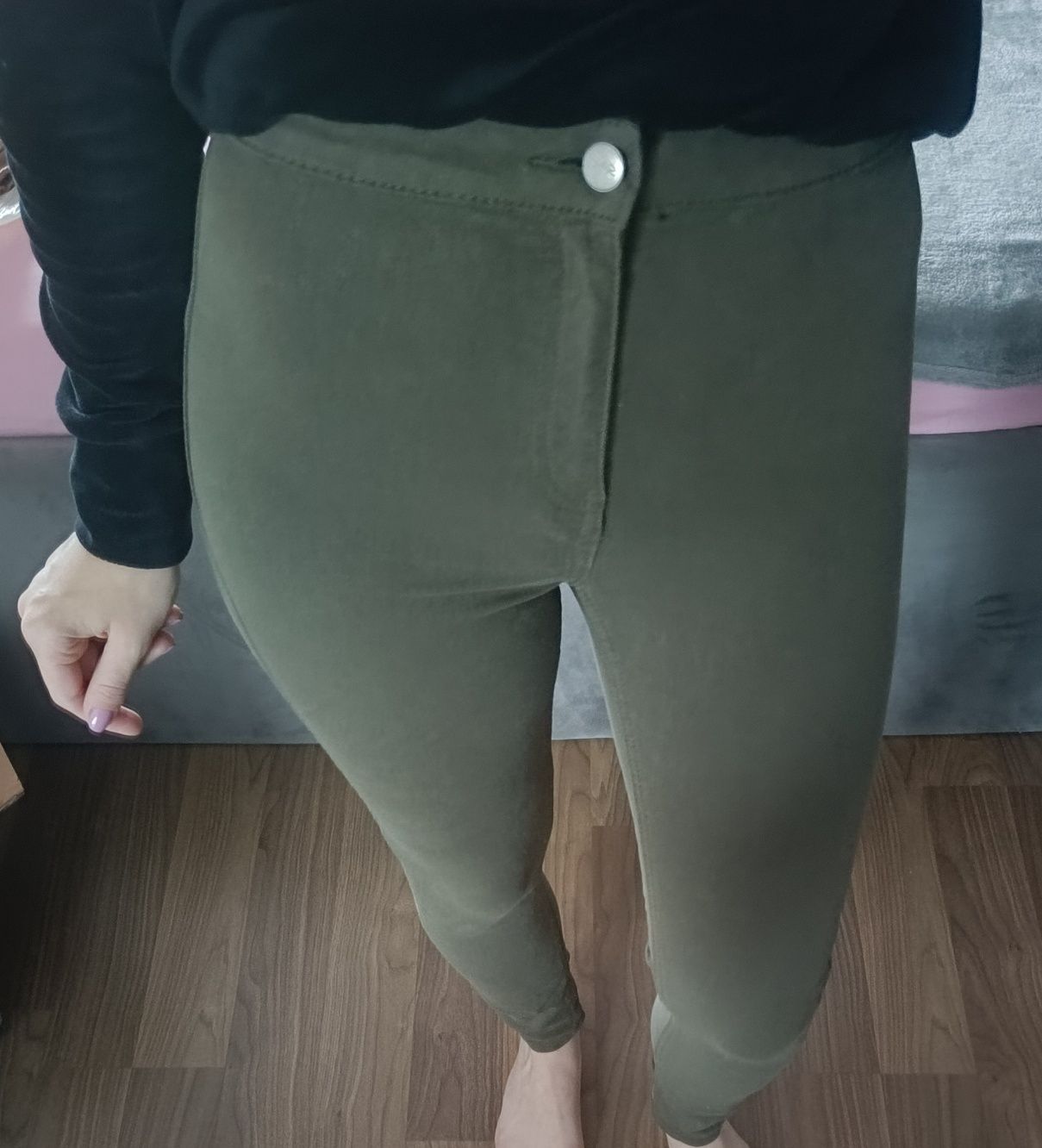 Sprzedam spodnie rozmiar 34