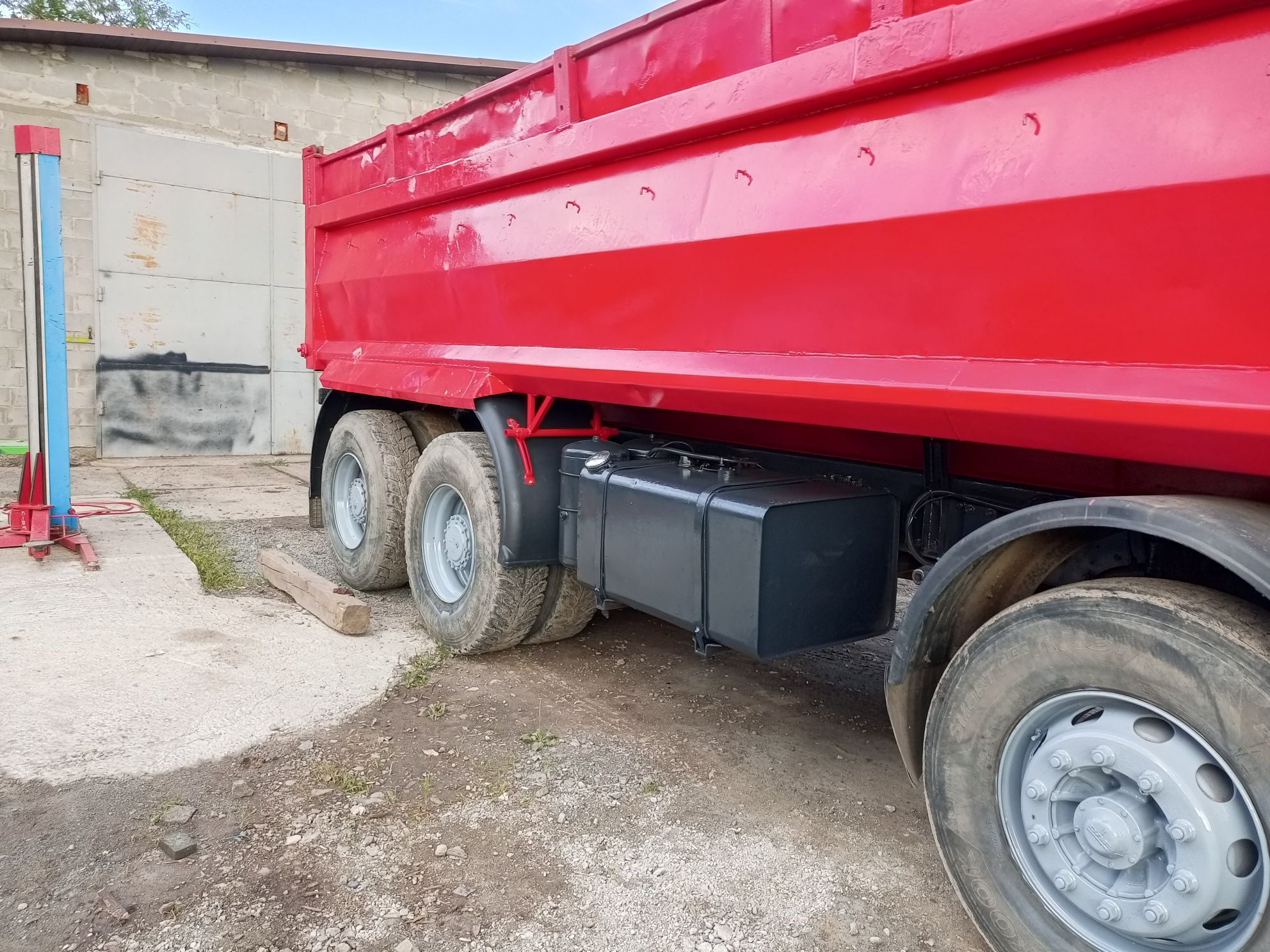 Продам самоскид DAF CF 85