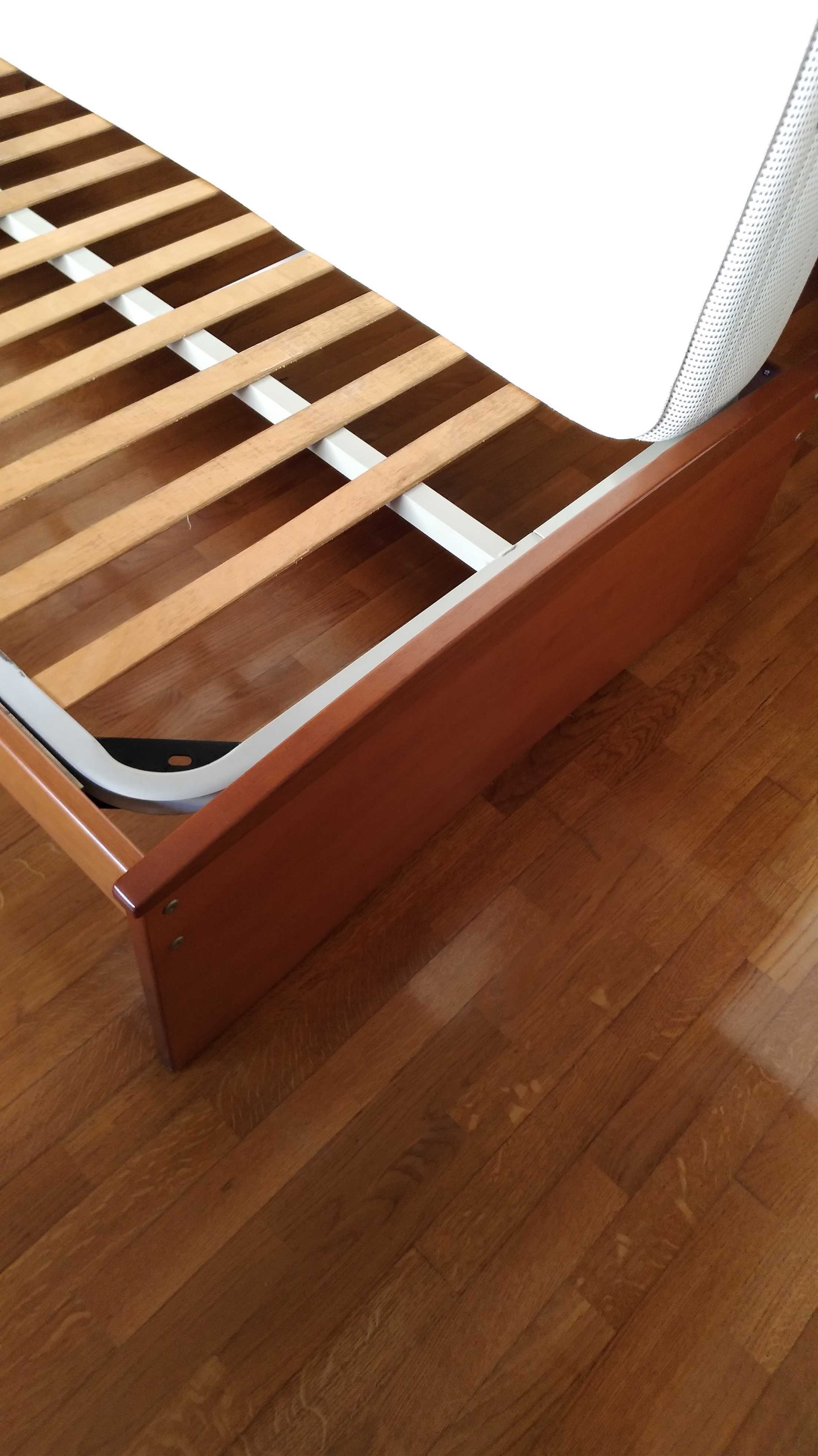 Cama de Solteiro 200x100 em Pinho tratado