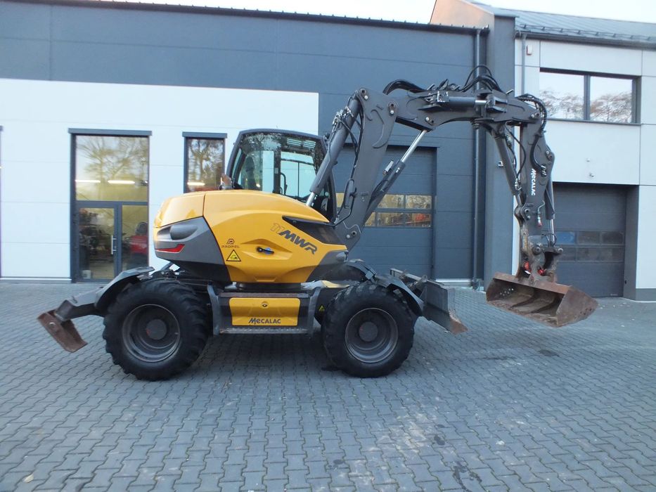 Mecalac 11 MWR  Koparka MECALAC 11 MWR 5 Łyżek / Widły / Zrywak Pełna opcja 4800H