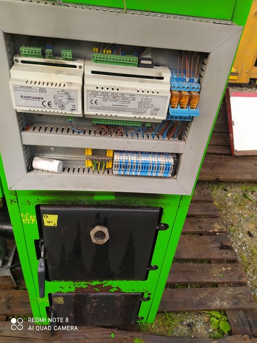 Piec zasypowy na eko groszek pellet i drzewo
