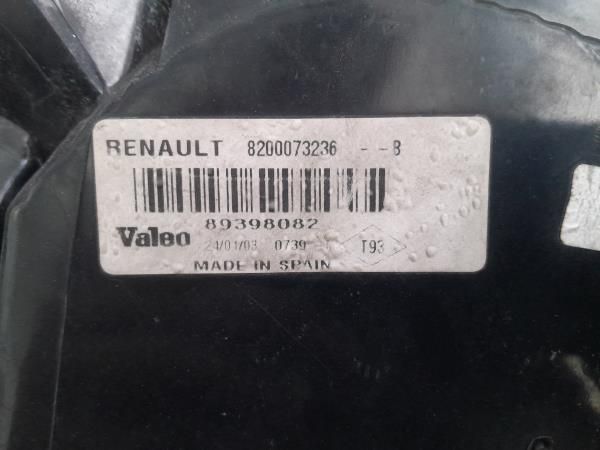 Farolim esquerdo RENAULT Megane II (BM0/1_, CM0/1_)