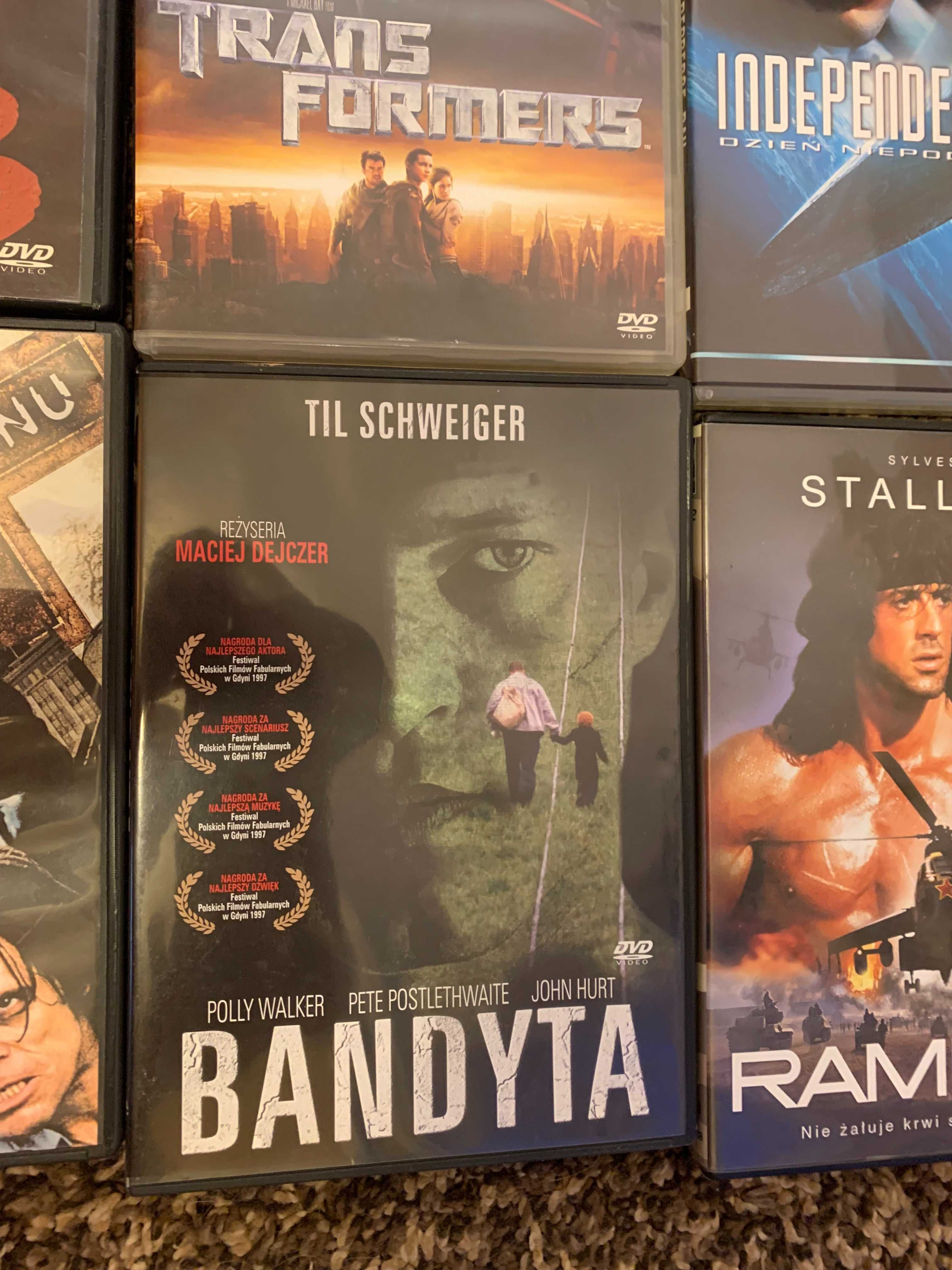 Pakiet filmów: Transformers, Independence Day, Bandyta, Rambo 3 itd