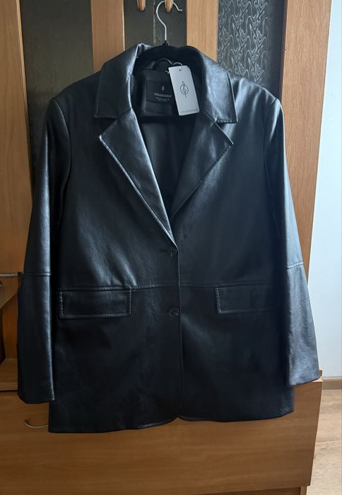 Піджак жіночий зі штучної шкіри