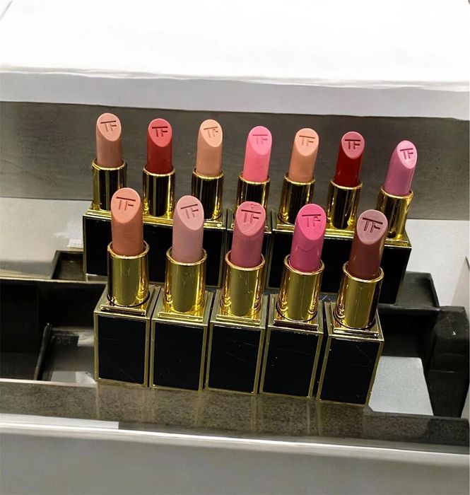 Губна помада від Tom Ford Lip Color Rouge A Levres