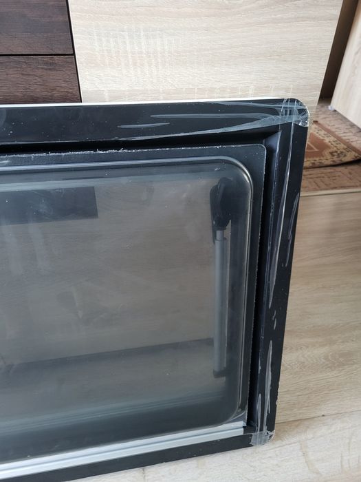 Okno do przyczepy, camera, kampera