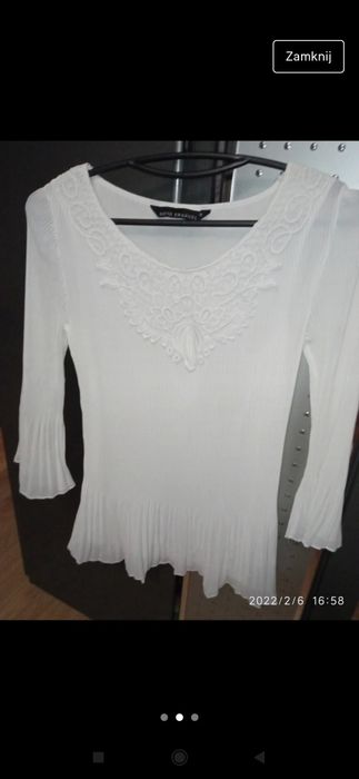 Bluzka plisowana z koronką