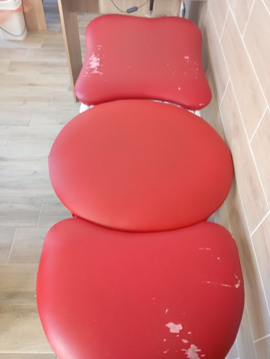 Кушетка косметологічна/ педикюрне крісло