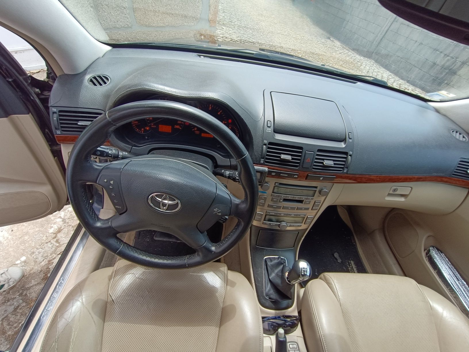 Toyota Avensis 2.0