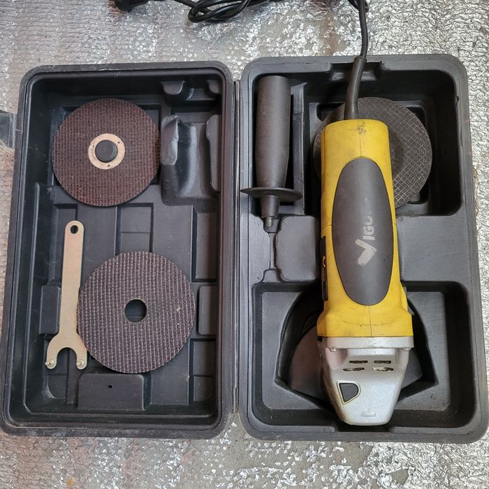 Болгарка 900w Vigor полный комплект Италия + круги