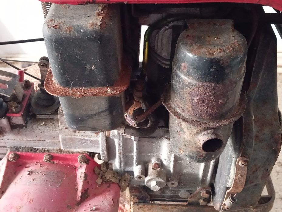 Motoenxada com reboque