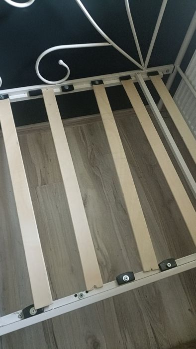 Łóżko metalowe białe młodzieżowe 90x200