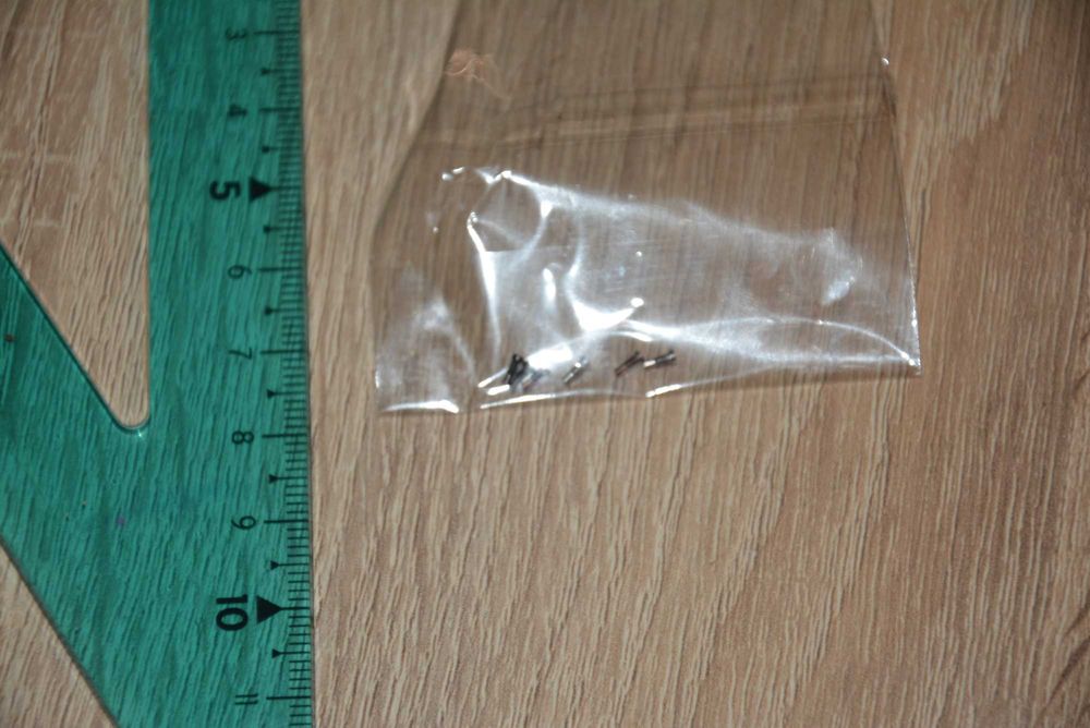 Oryginalna dolna śruba do iPhone 8plus