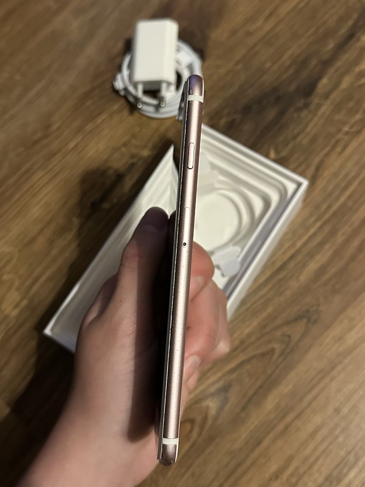 Telefon iphone 7 plus rose gold ladowarka z kablem do ip