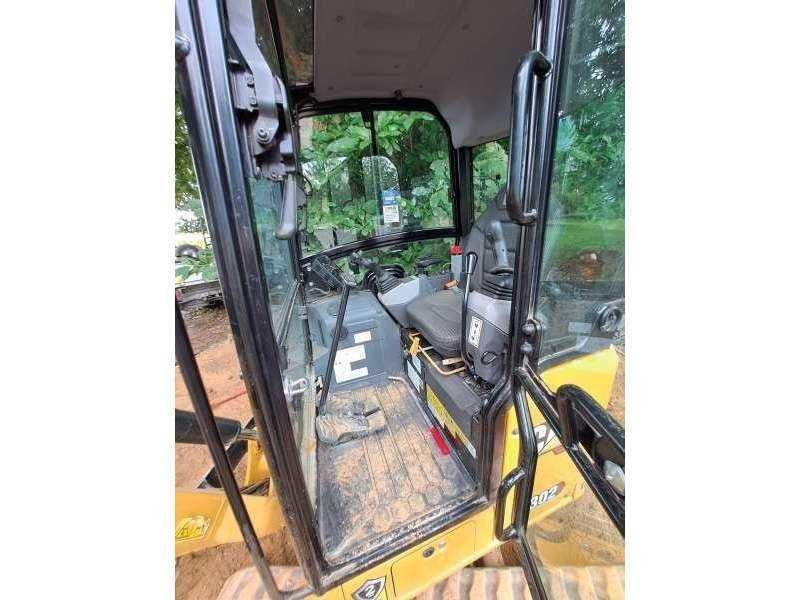 Mini Escavadora CATERPILLAR 302