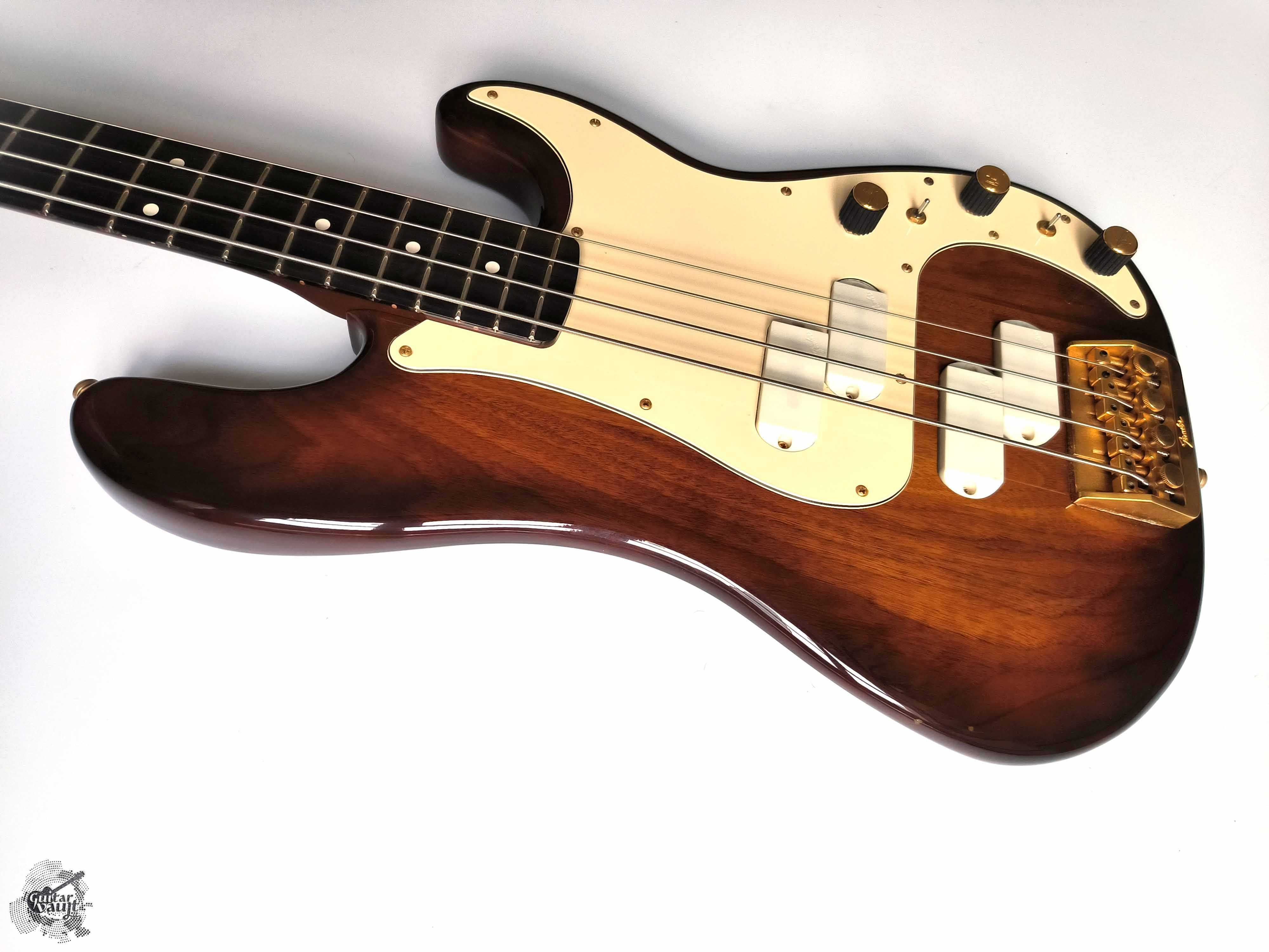 Як новий! '1983 Fender American Elite II Precision Bass Walnut Limited