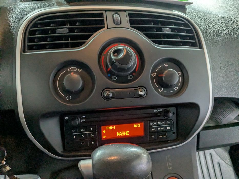 renault kangoo ze 33kw. 17 рік