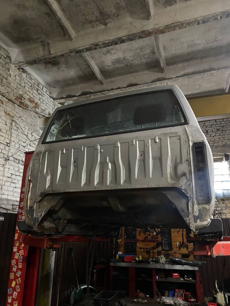 Кузов кабіна Nissan D22 2000-2008 нісан  навара д22 правий руль