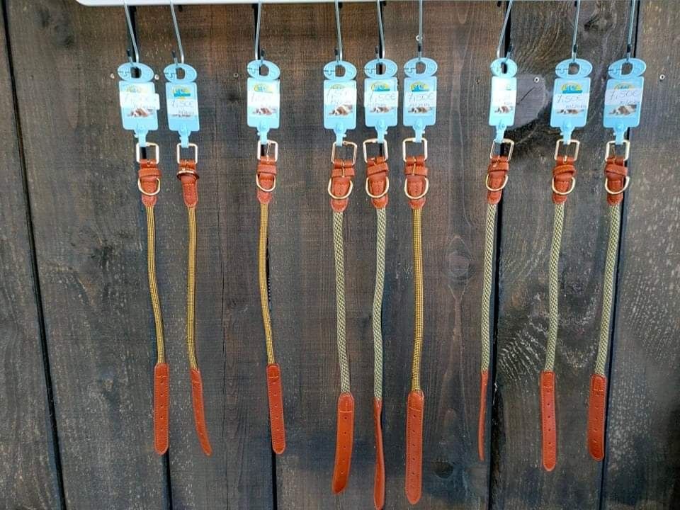 Lote vários acessórios de animais