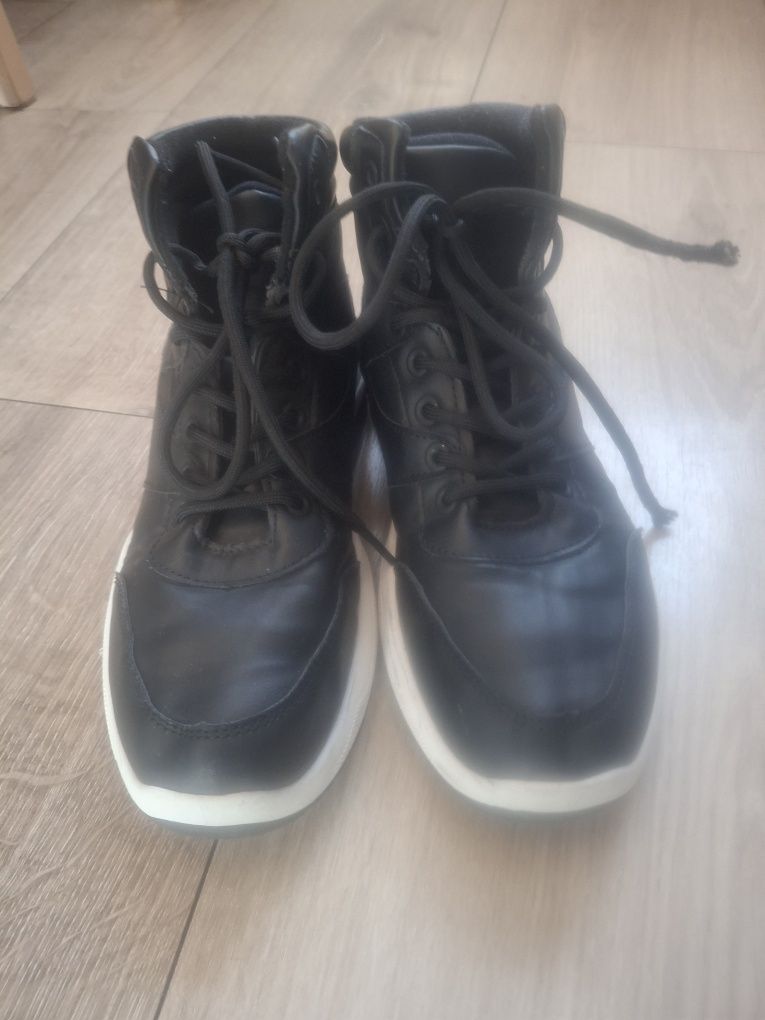 Buty zimowe chłopięce