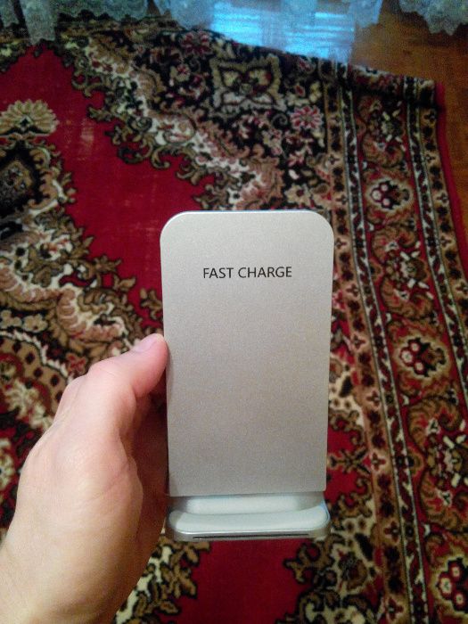 Беспроводная док станция для смартфонов