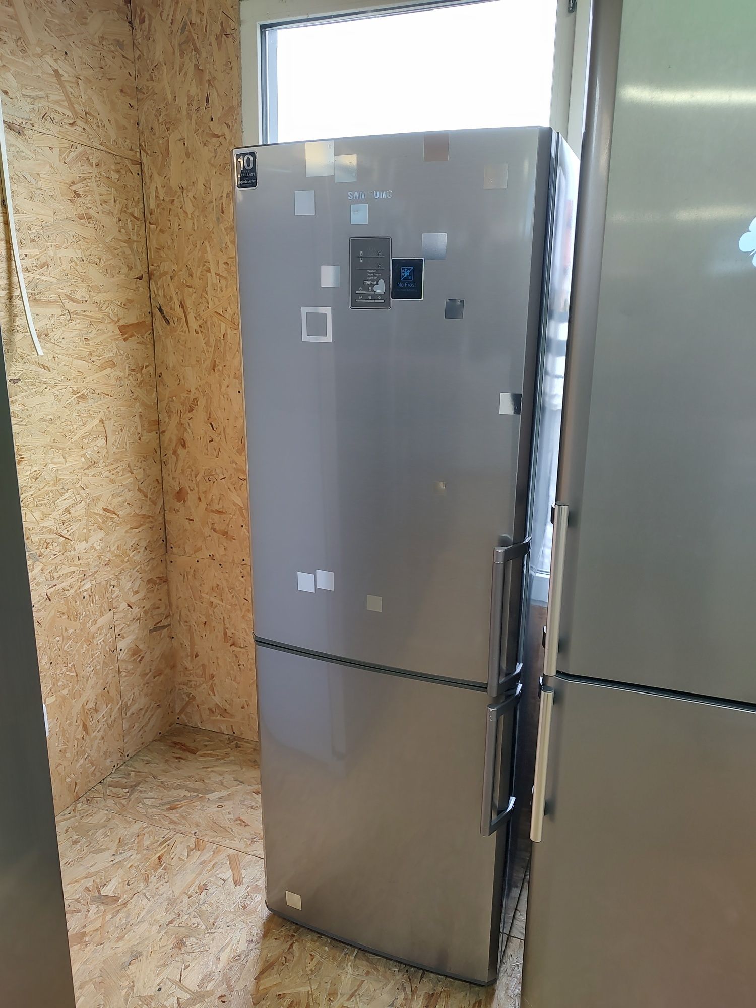 Холодильник Samsung 1.75м  , привезений з Німеччини