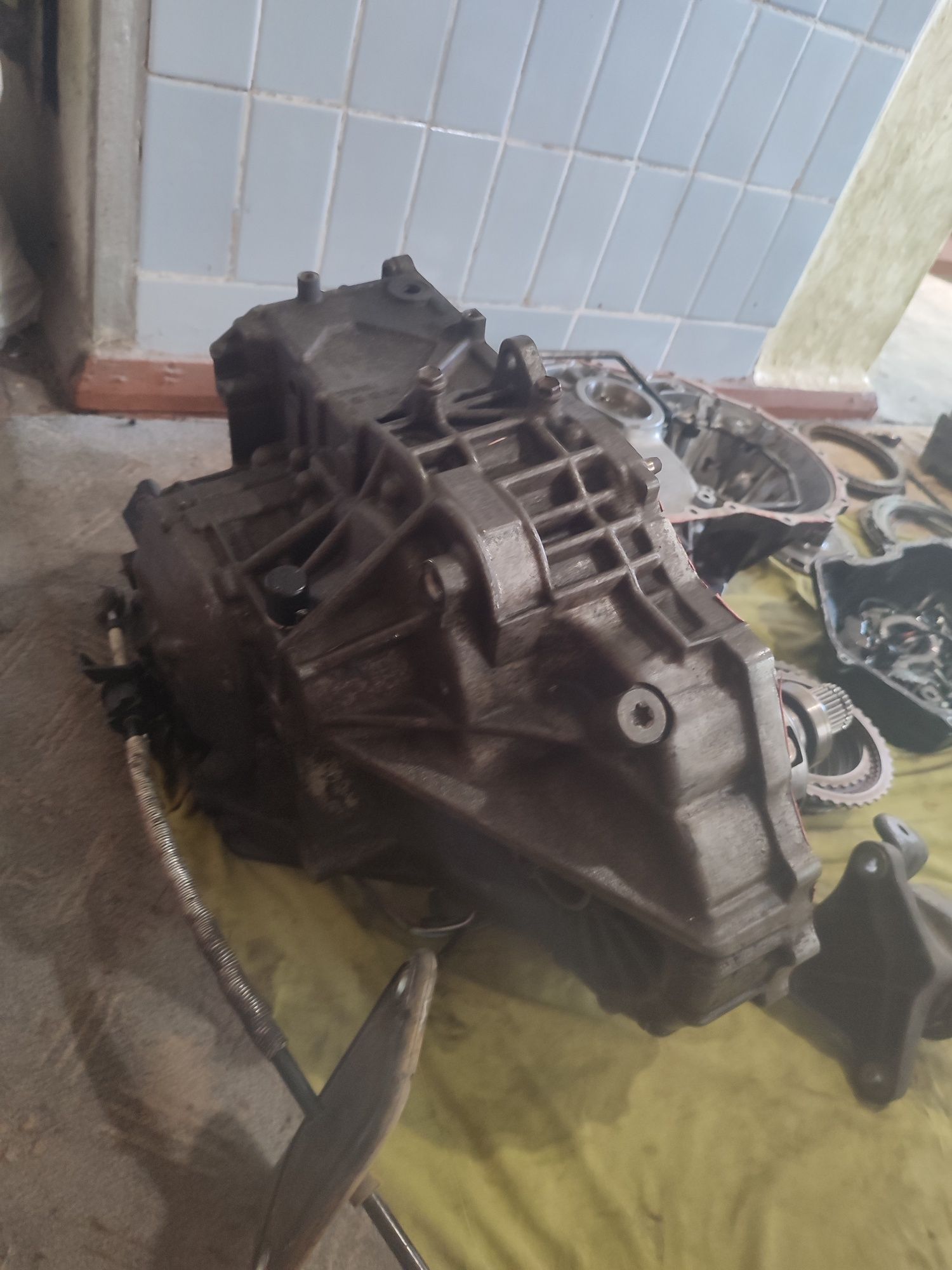 Продам АКПП Фольксваген т 5 .