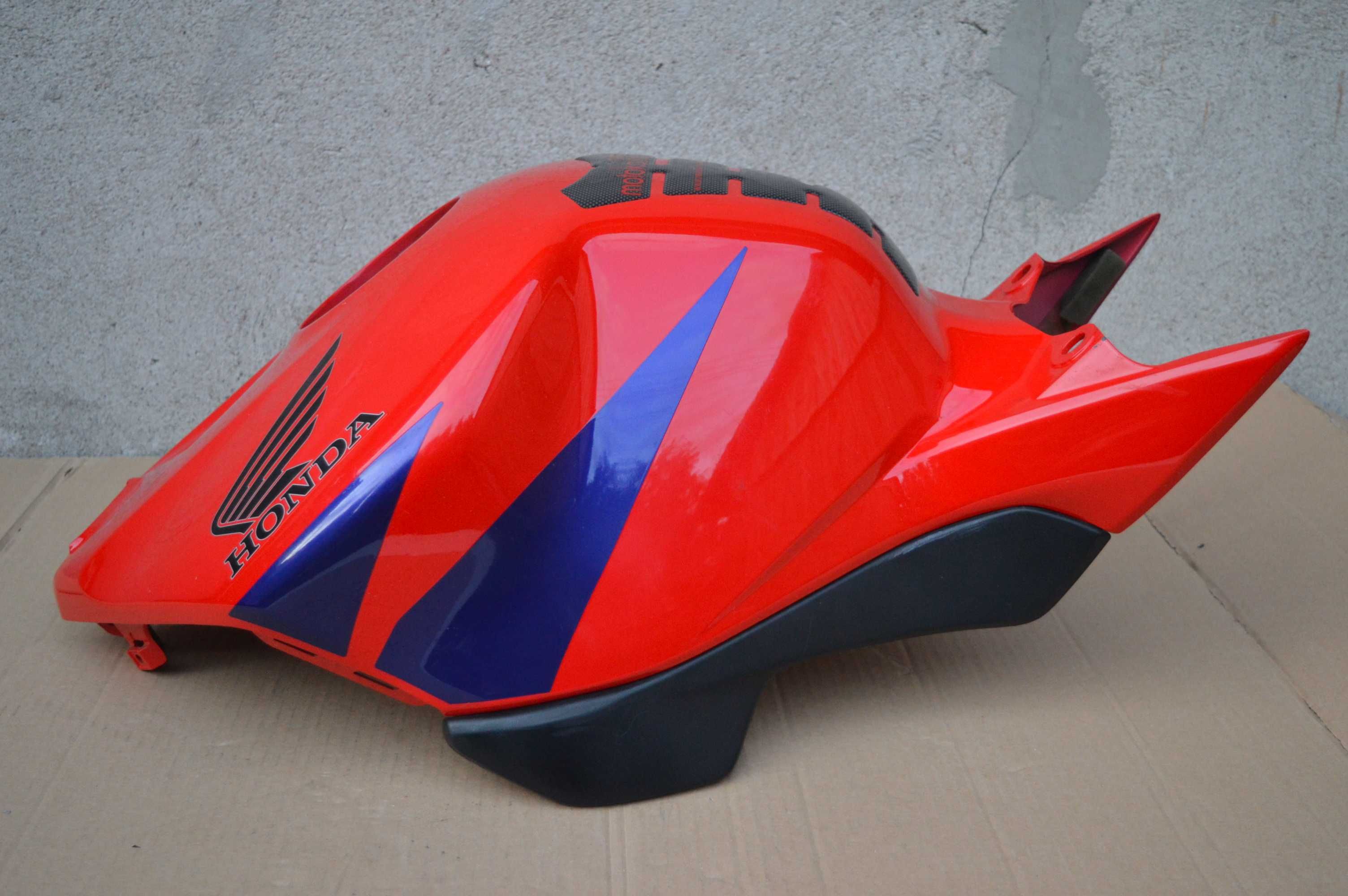 Honda CBR 1000 rr sc57 NAKŁADKA osłona zbiornik paliwa