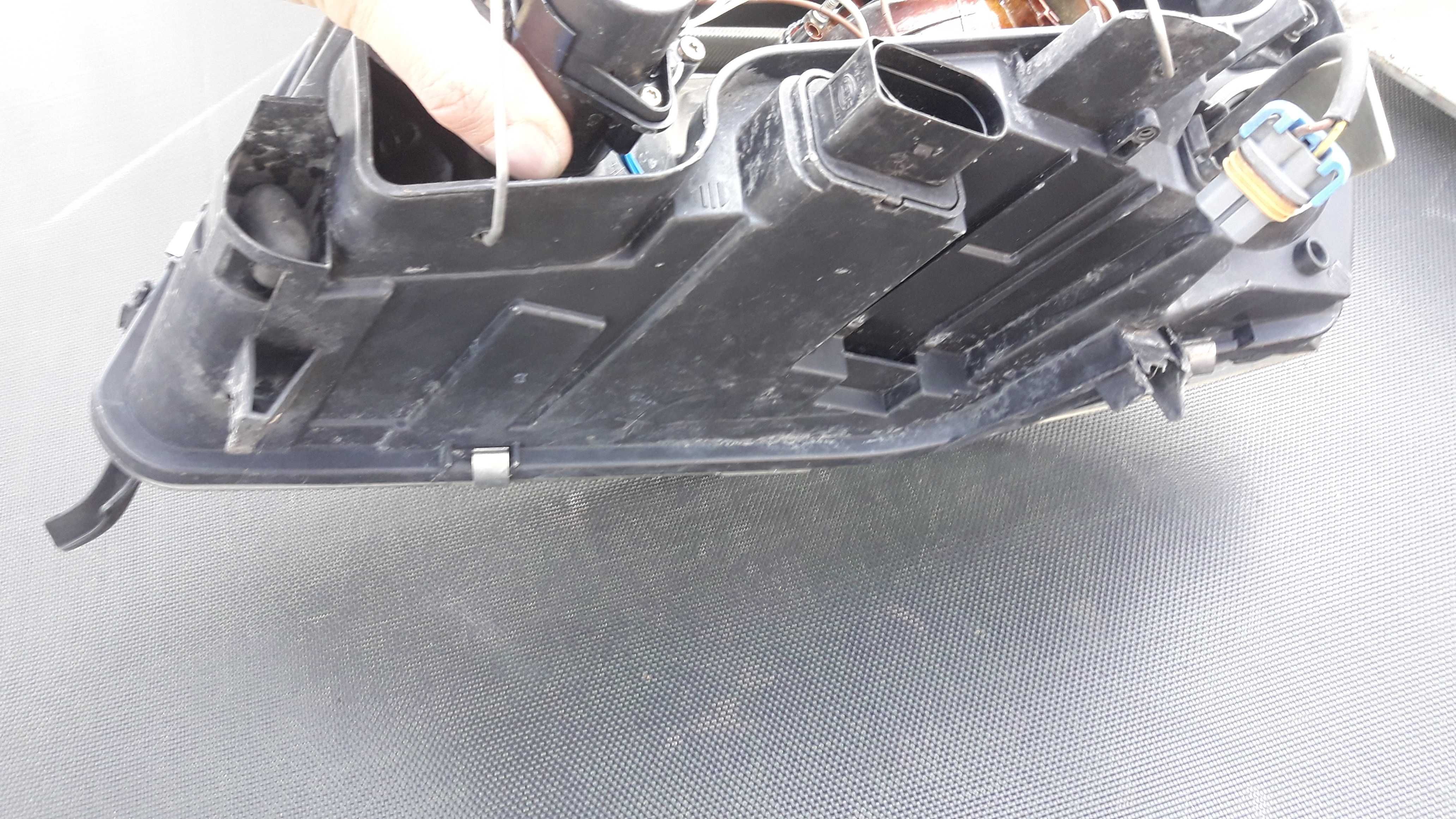 lapmy reflektory przód audi a6 c5 lift wersji USA ori hella