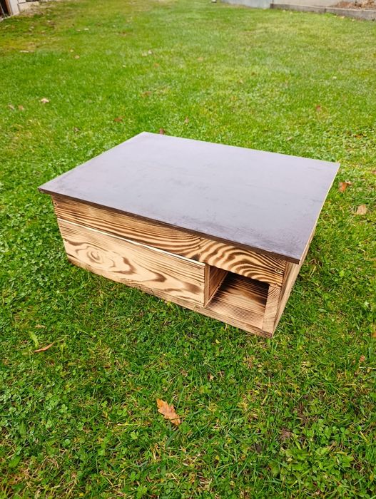 Domek dla jeża budka lęgowa schronienie dla jeży