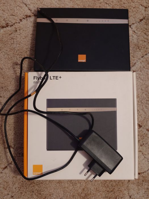 Router Huawei b 525