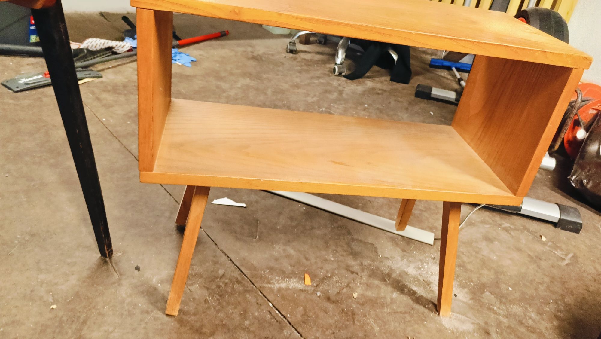 dwie szafki w stylu loft