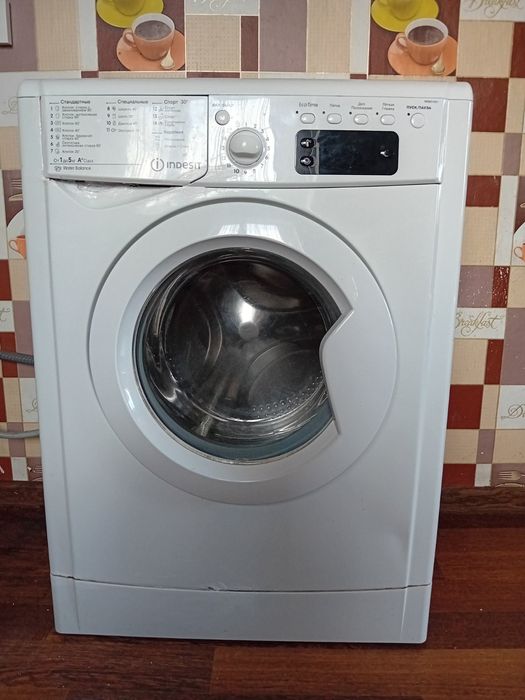 Стиральная машинка Индезит