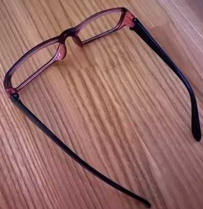 Damskie okulary zerówki blokujące niebieskie światło.