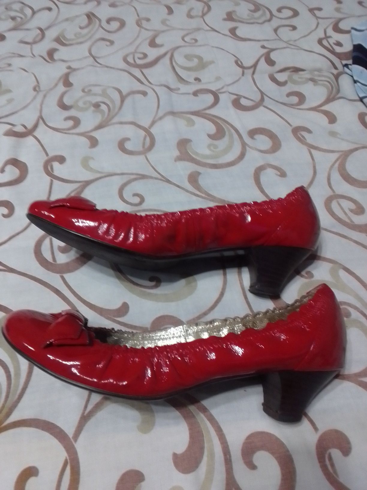 Туфли женские красные