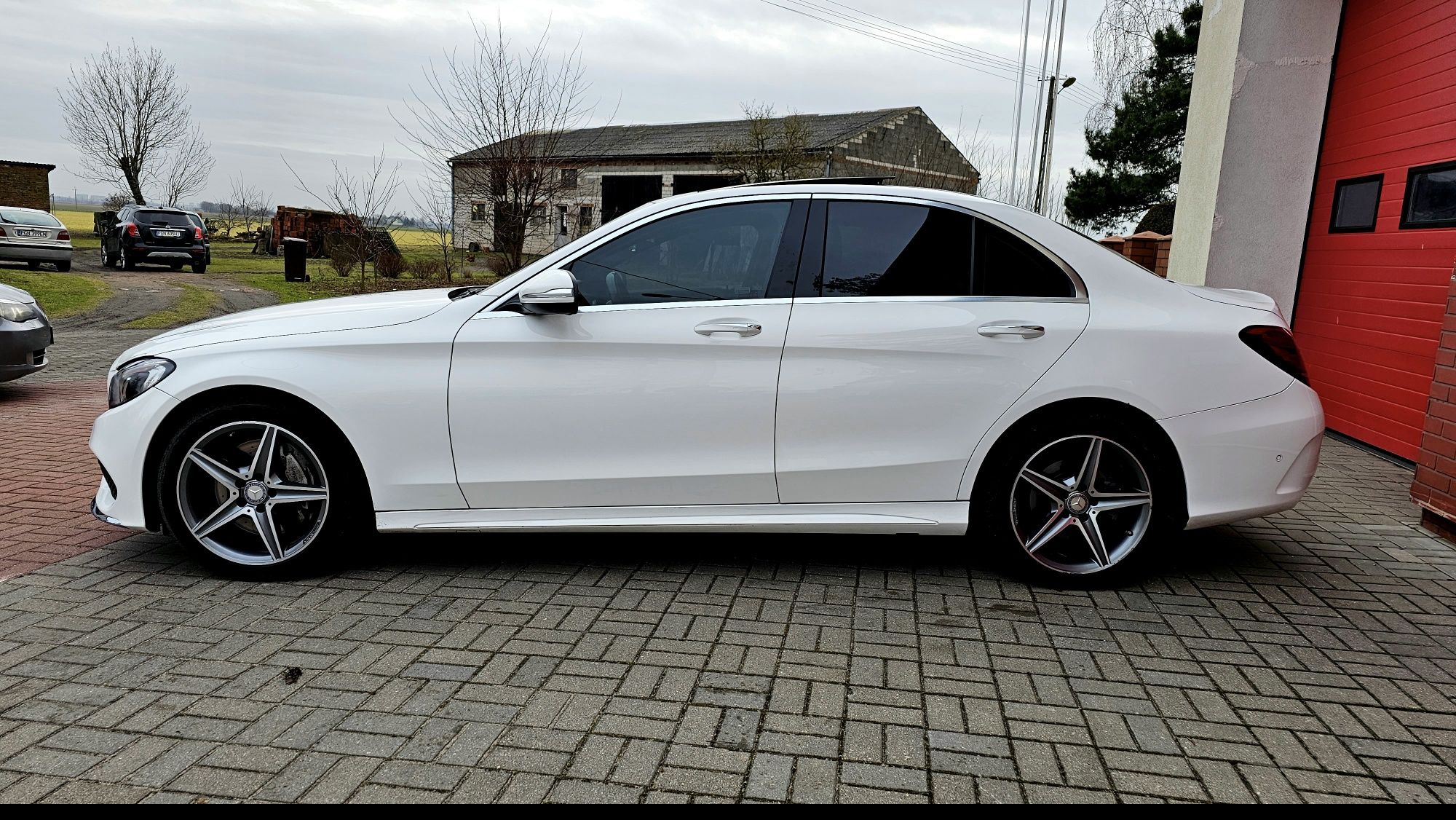 Zamiana Mercedes C Class PakietAMGLedyPanoramaAsystentyNaviDVDSkory!