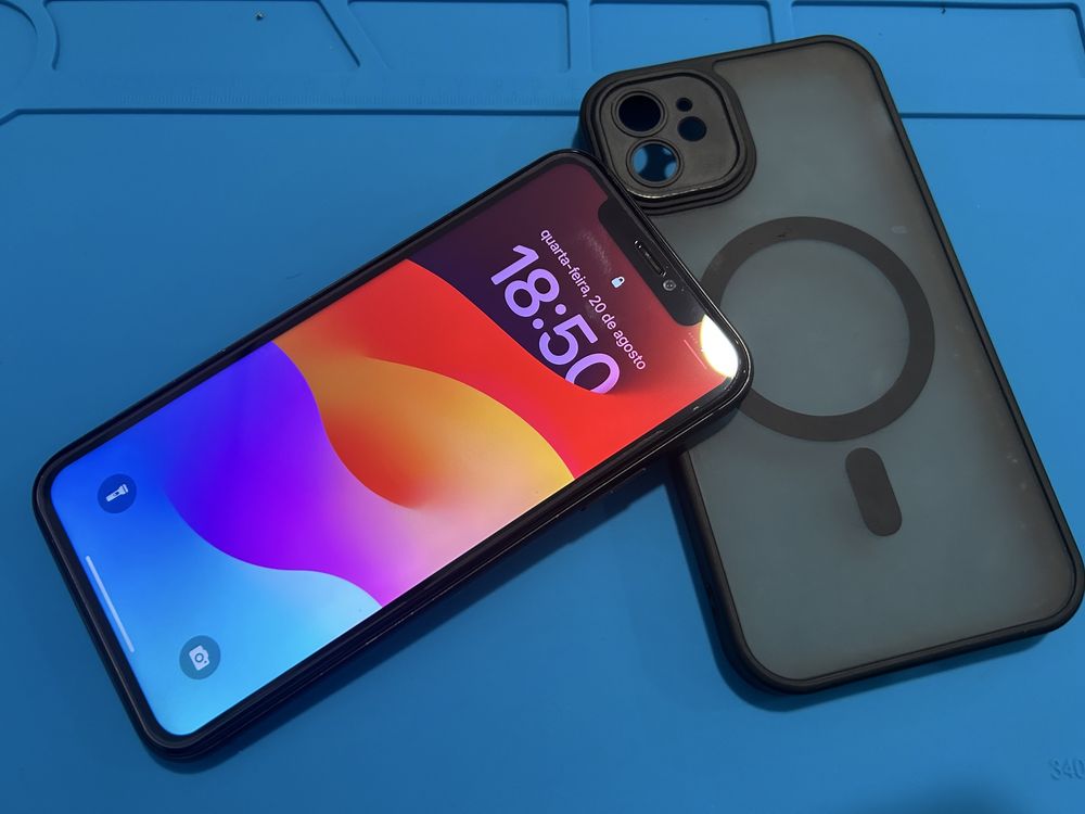 Iphone 11 128Gb - preto
